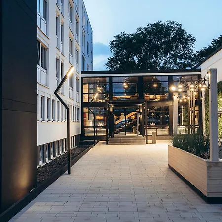 Campus68 Hotel *